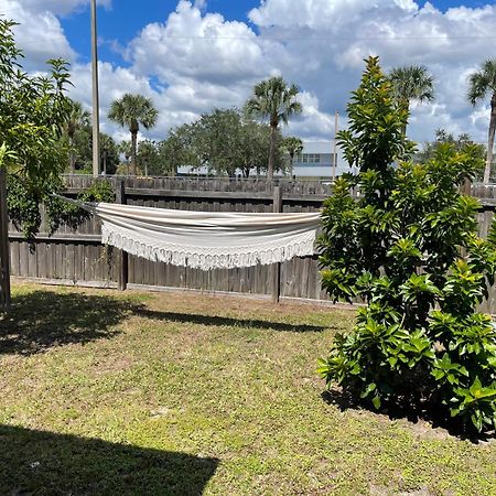 Cozy 3 Bedroom Home Close To Everything In Tampa! Екстериор снимка