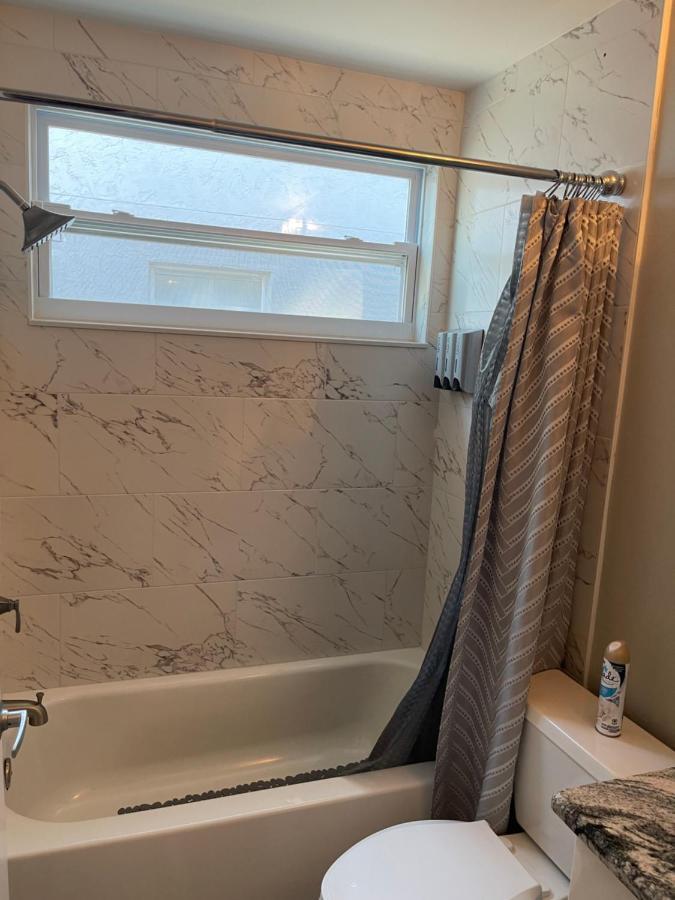 Cozy 3 Bedroom Home Close To Everything In Tampa! Екстериор снимка