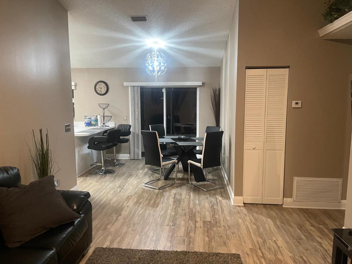 Cozy 3 Bedroom Home Close To Everything In Tampa! Екстериор снимка