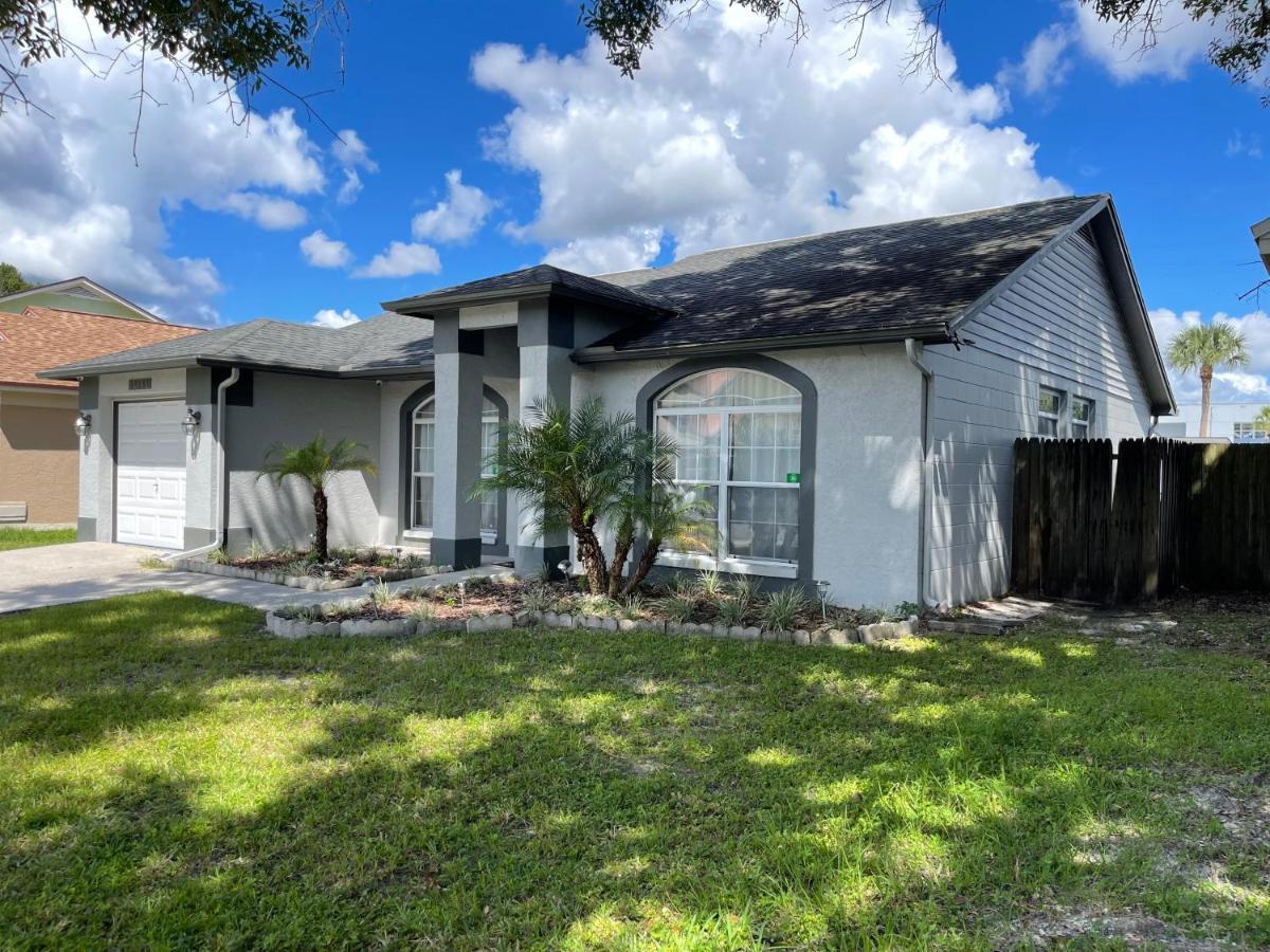 Cozy 3 Bedroom Home Close To Everything In Tampa! Екстериор снимка